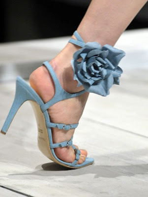 FASHION MOMENT: Last Word from Paris: 40 pairs Fabulous shoes for S/S